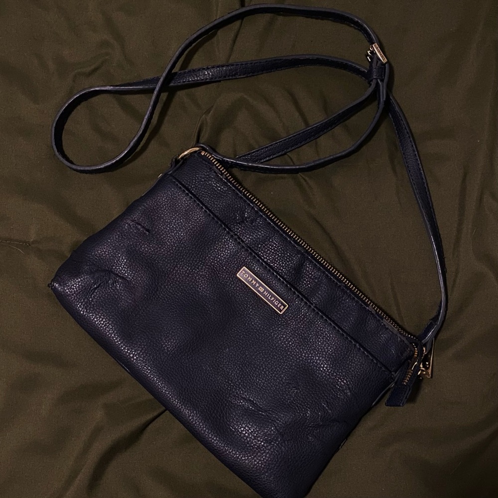 VINTAGE TOMMY HILFIGER EVERYDAY SHOULDER BAG
